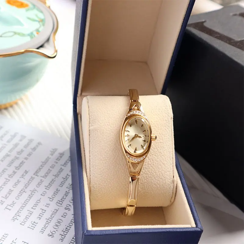 Orologio al quarzo impermeabile con cinturino al quarzo da donna di alta qualità, prezzo all'ingrosso di fabbrica, orologio al quarzo impermeabile 5