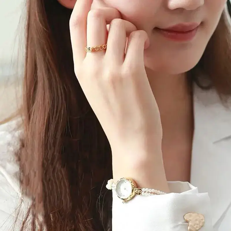 Vintage Ladies Quartz Watch Unisex by Nifer Watch 4