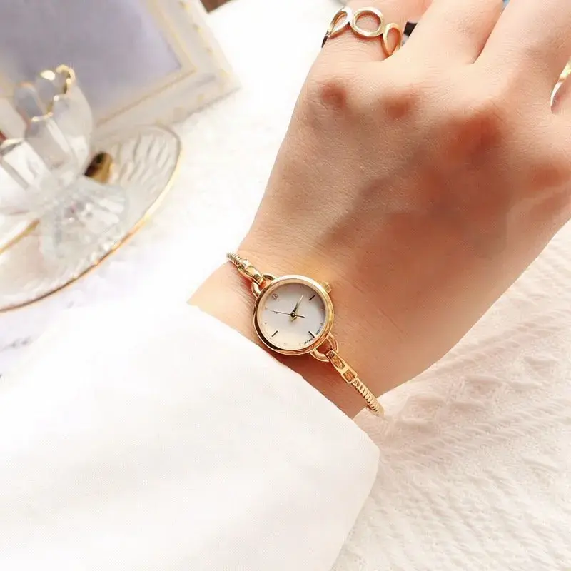 Custom Quartz Gold Ladies Watch for Astronomy 6