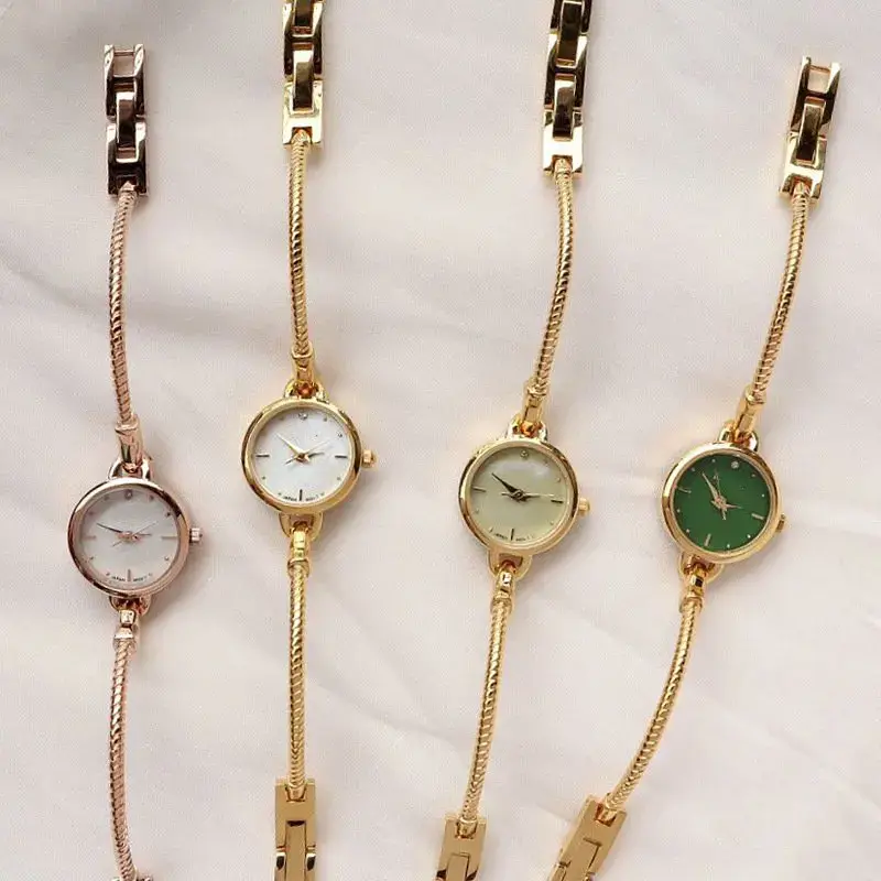 Custom Quartz Gold Ladies Watch for Astronomy 5