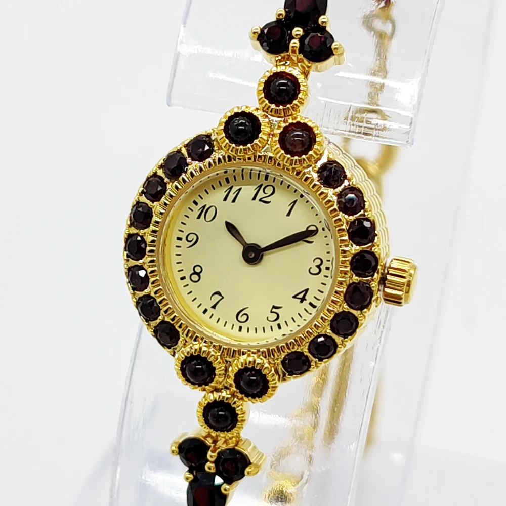 Exquisite Watches Fashionable Jewelry And Accessories Antique Small Gold Watches Women's Quartz Watches 1