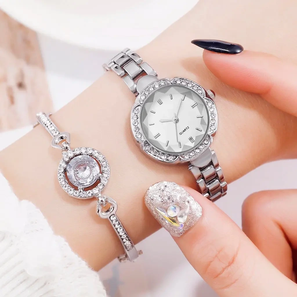 Free Sample Women Rhinestone Bracelet Watch Ladies Casual Quartz Wristwatches Female Gift Watches 1