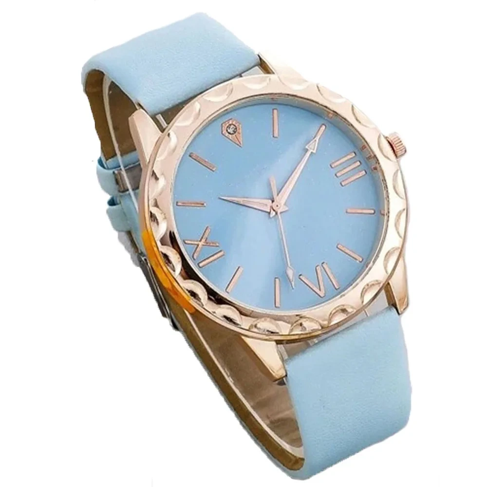 Kostenlose Probe Damen neue Mode elegante Leder Quarzuhr weibliche Armband Set Damen Casual Sportuhren 1
