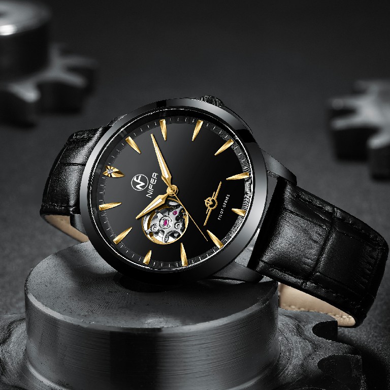 Nuovo orologio meccanico automatico da uomo con orologio meccanico cavo da uomo 7