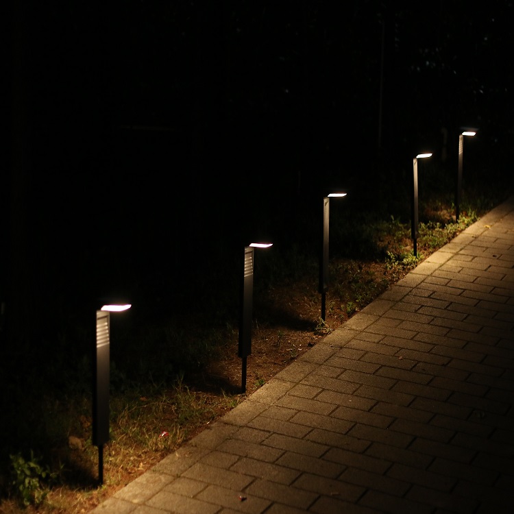 Solar Lawn Lamp-29.jpg