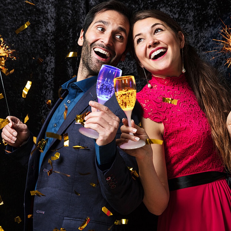 Champagne Cups-6.jpg