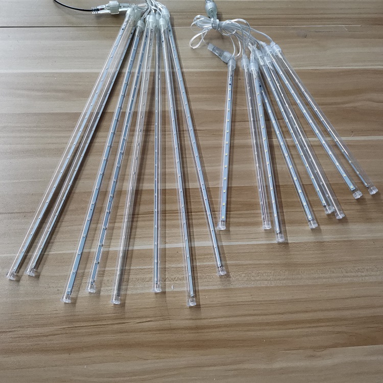 China Supplies Christmas Lights Led Outdoor snowfall lamp festival Decoration led Rain Drop Meteor Shower Light 6
