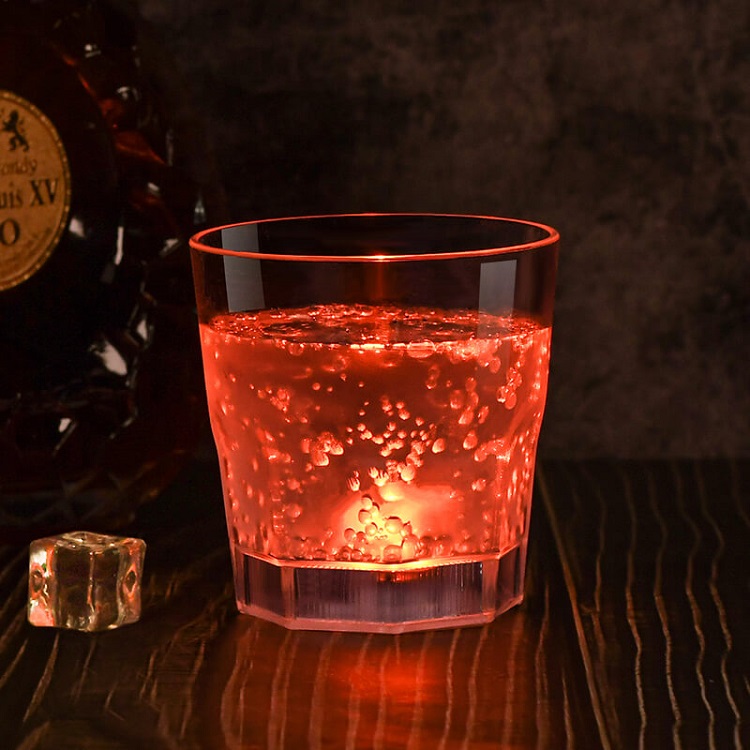 Whiskey Cups-3.jpg