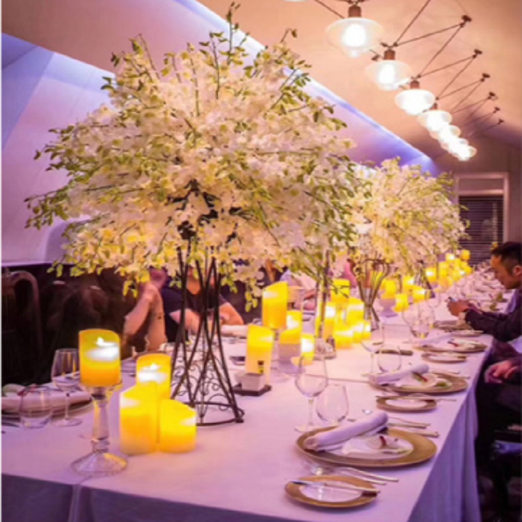 flickering candle lamp-10.png