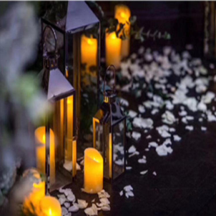 flickering candle lamp-11.png