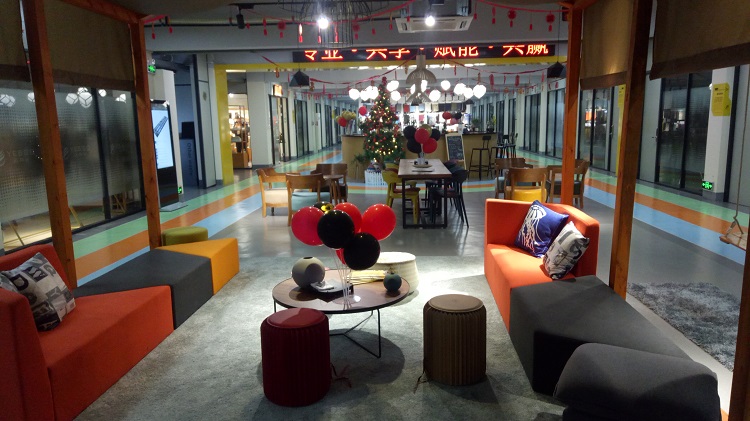 Atacado mobília chinesa barata nova casa pequena mini lâmpada led colorida 24 FT e14 lâmpada led 0,5 w preço da carcaça da lâmpada 25