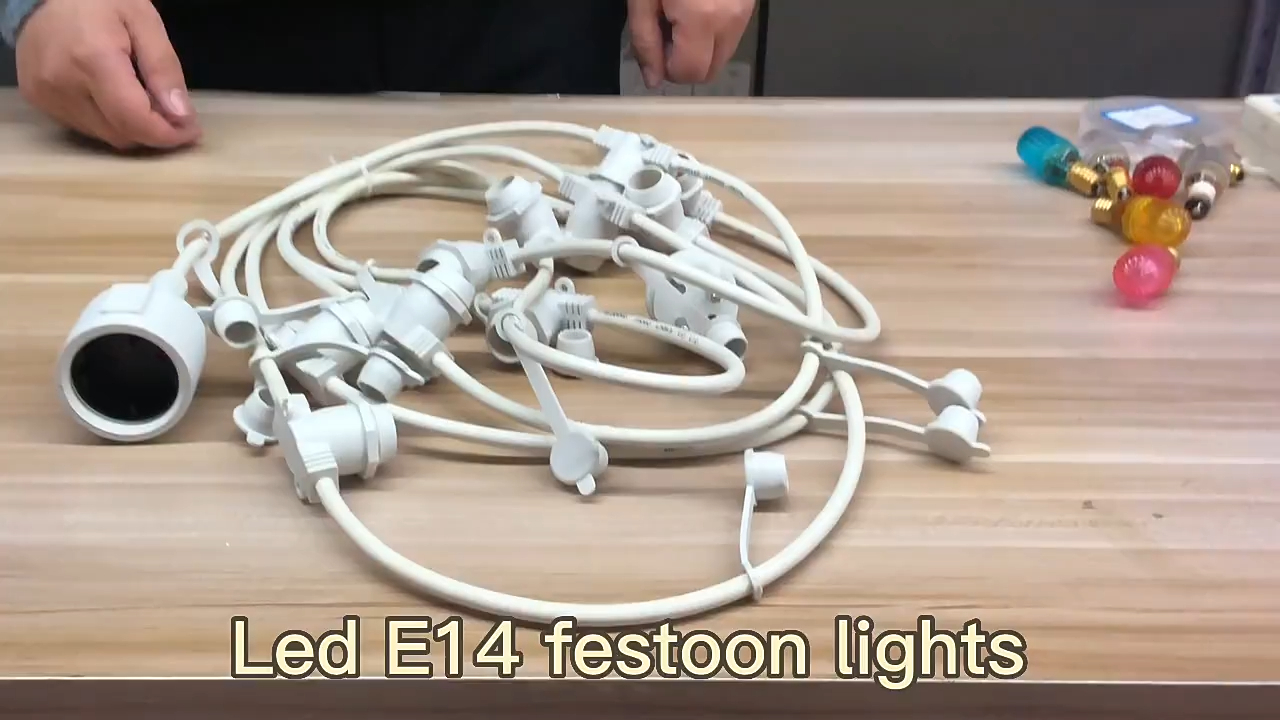 wendadeco Colourful bulbs Waterproof Outdoor e14 String Light Christmas decoration white cable String Light 1