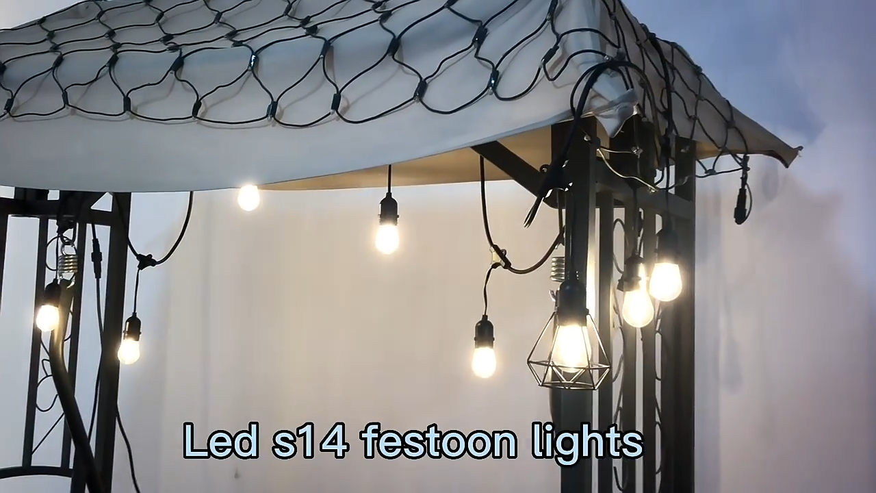 ไฟตกแต่งกันน้ำ S14 สายไฟ LED เข็มขัดประดับตกแต่งคริสต์มาส ไฟประดับลานกลางแจ้ง S14 สายไฟประดับพู่ห้อย 1