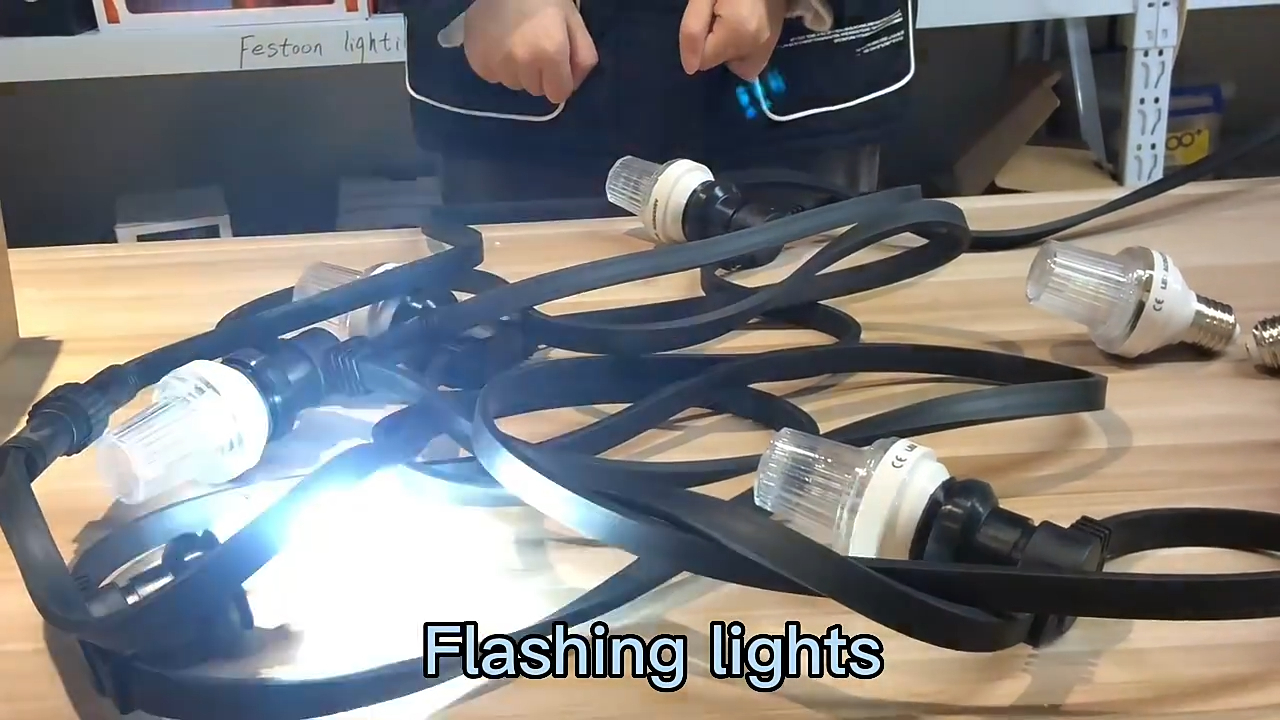 Penjualan Panas Luar Ruangan Gantung Conencatble Festoon Lampu 100m Kabel Karet Datar Lampu Pesta E27 Lampu Sabuk Lampu 1
