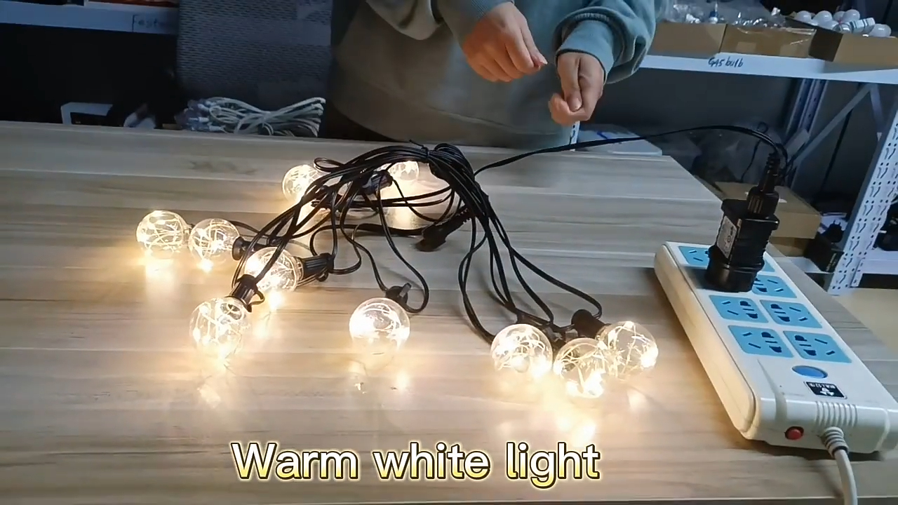 Ghirlande lumini solare G40 de 25FT G40, ghirlande cu LED, lumini de Crăciun, impermeabile, alb cald, cu filament g40. 1