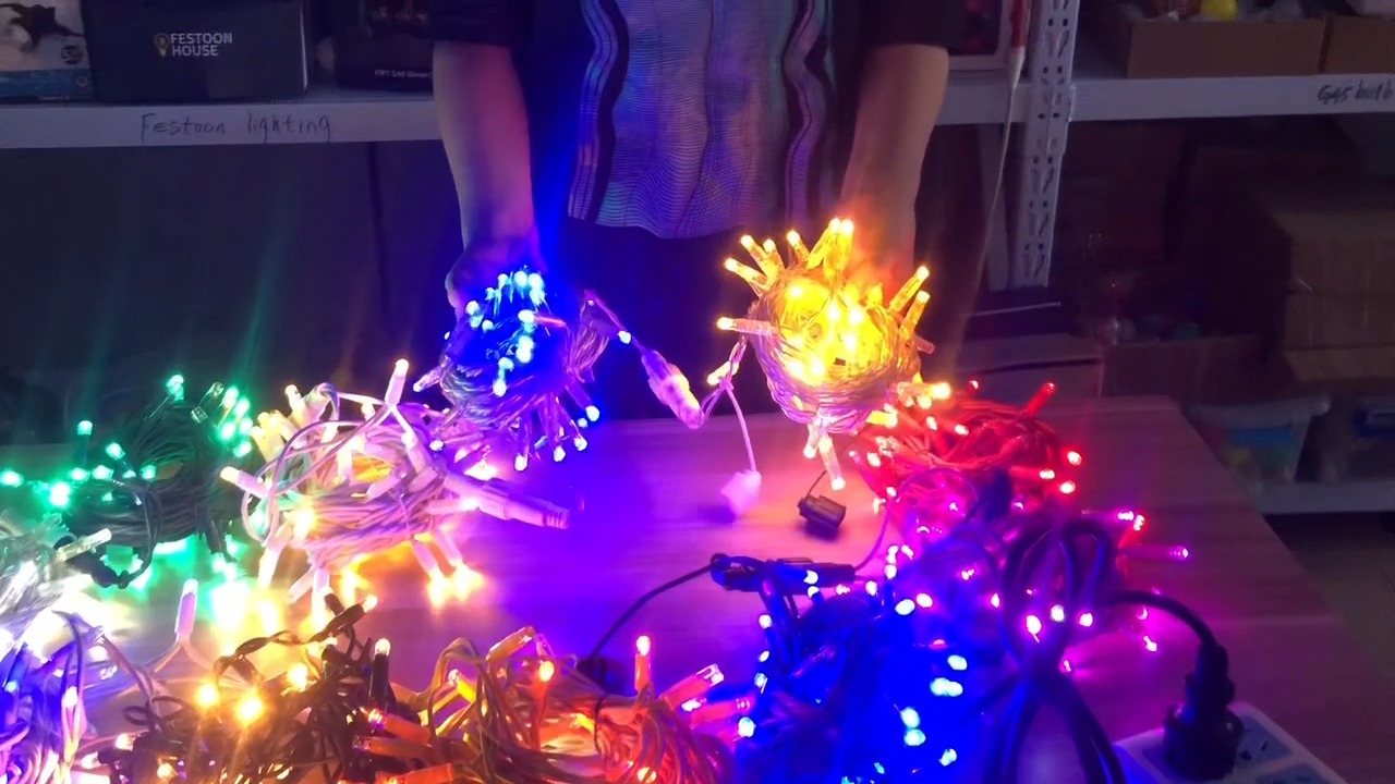 Luzes de cordas alimentadas por soquete de férias 220 v lâmpadas led à prova d'água natal quente branco rgb luz de corda led 1