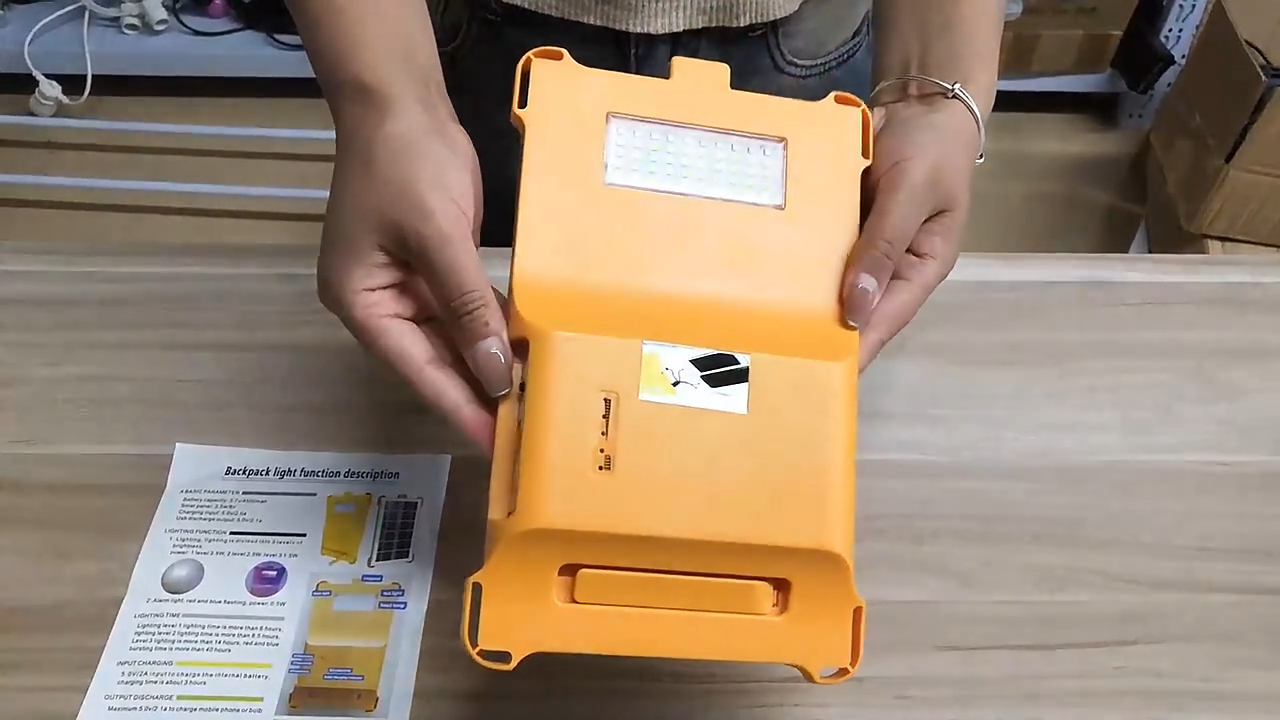 حار بيع الطاقة الشمسية المحمولة مصباح البنك usb قابلة للشحن قوة البنك التخييم ضوء 5 واط أدى مصابيح بنك الطاقة الشمسية 1