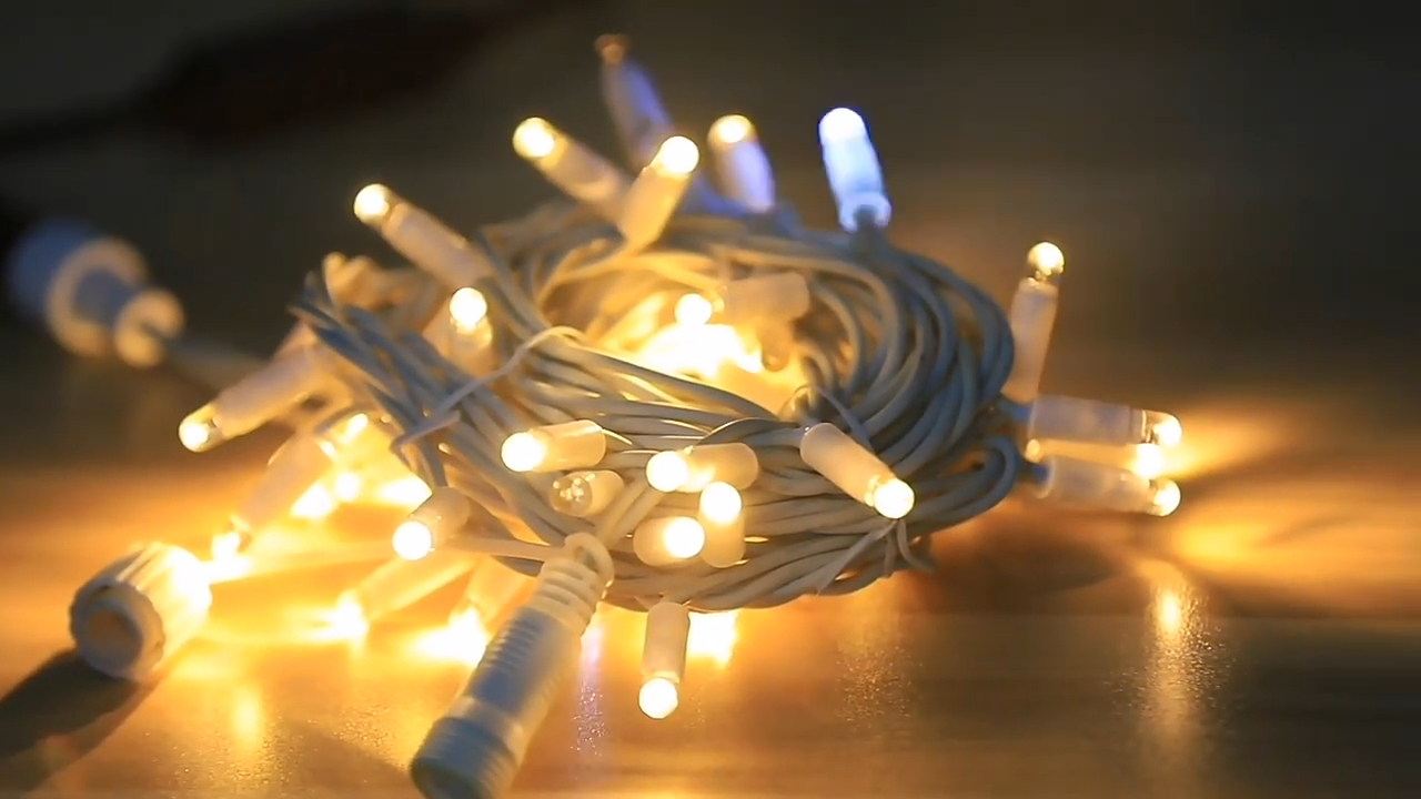 IP65 Tahan Air Karet Hitam Kabel 10M 100LED Med Starburst Lampu Peri Dekorasi Luar Ruangan Led Lampu Natal Tali 1