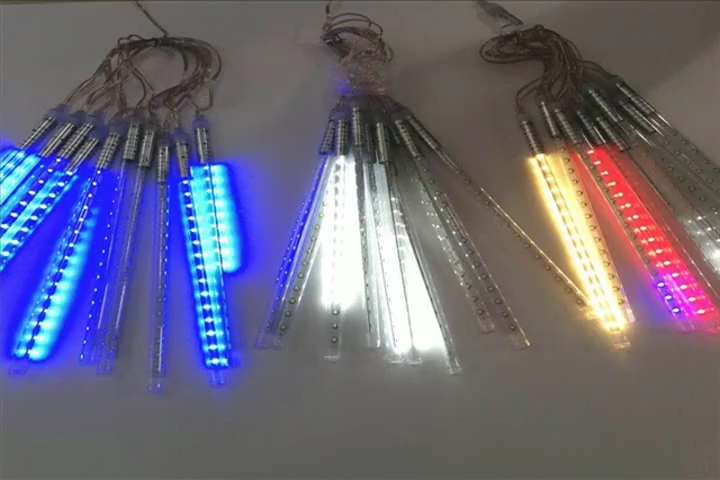 Smd3528 Baum im Freien Dekoratives Meteor-Regen-Licht 3aa Batterie mit Starburst-betriebene LED-Möbel-Schneefall-Lichter 1