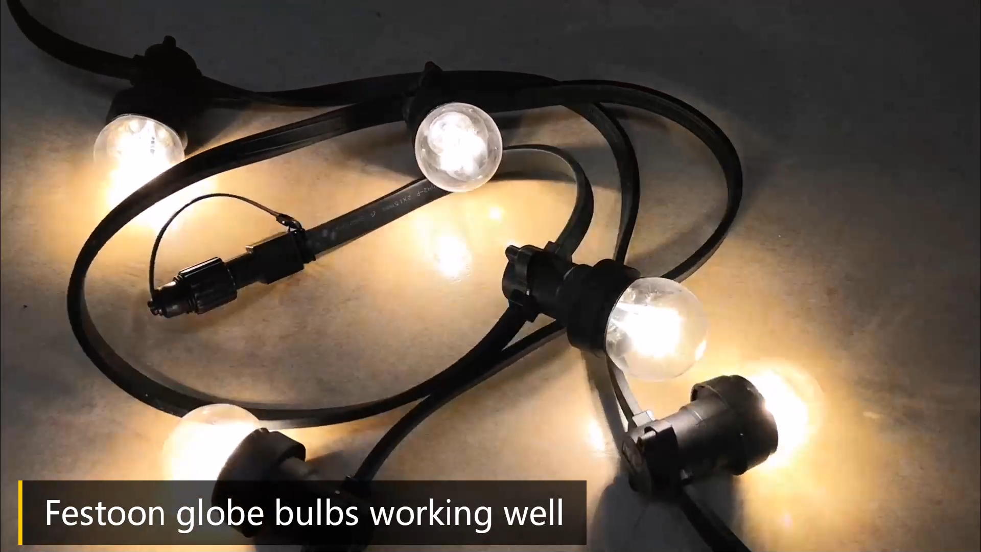 الكابلات المطاطية المسطحة Festoon Lights Globe Lamp Garland B22 E27 Socket Outdoor Lighting Manufacturers | ويندا ديكو 1