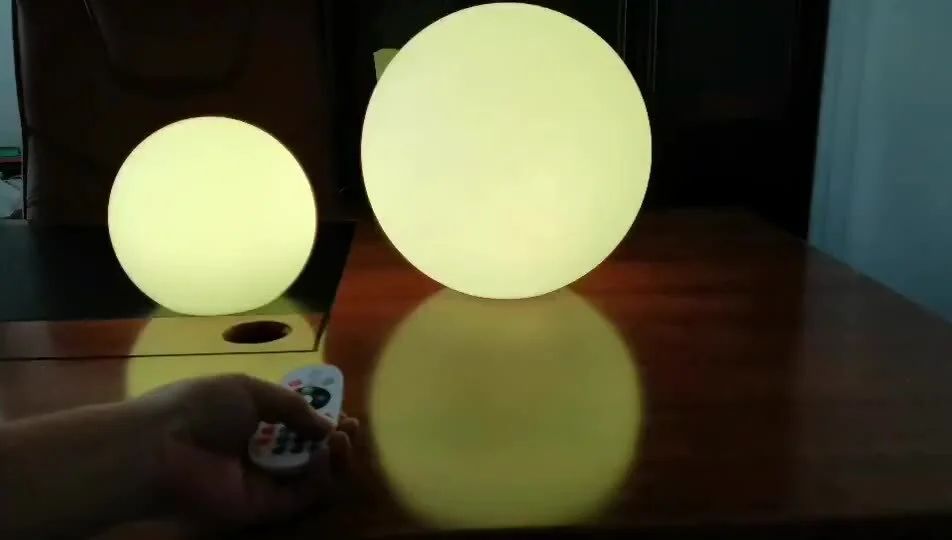 La migliore decorazione da esterno per patio a led in plastica per esterni illuminata a sfera a led Azienda - Wenda Deco 1