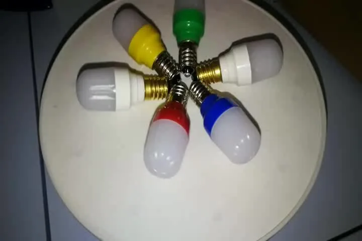 220v lâmpada de pc impermeável ao ar livre luz led de natal e14 colorido t25 lâmpada 0.5 w 1