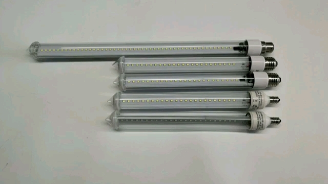Outdoor Hanging Christmas Led Meteor Shower Rain Tube Lights E27 B22 E14 30cm 50cm 100cm Pabrikan | Wenda Deco 1