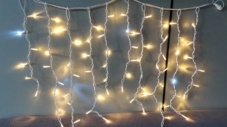 Lampu tali es yang dapat dihubungkan lampu es Natal tahan air di luar ruangan 1