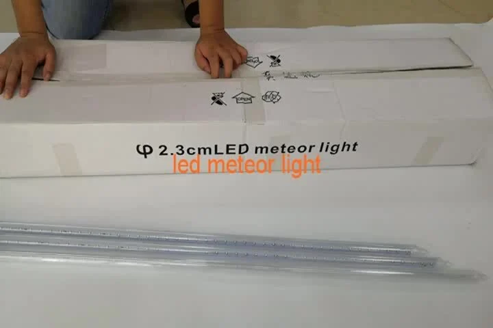 Producător Vânzare directă Preț mic Popular Impermeabil Strobe Intermitent șir lumini Meteor Outdoor LED Decorare în aer liber 220V 1