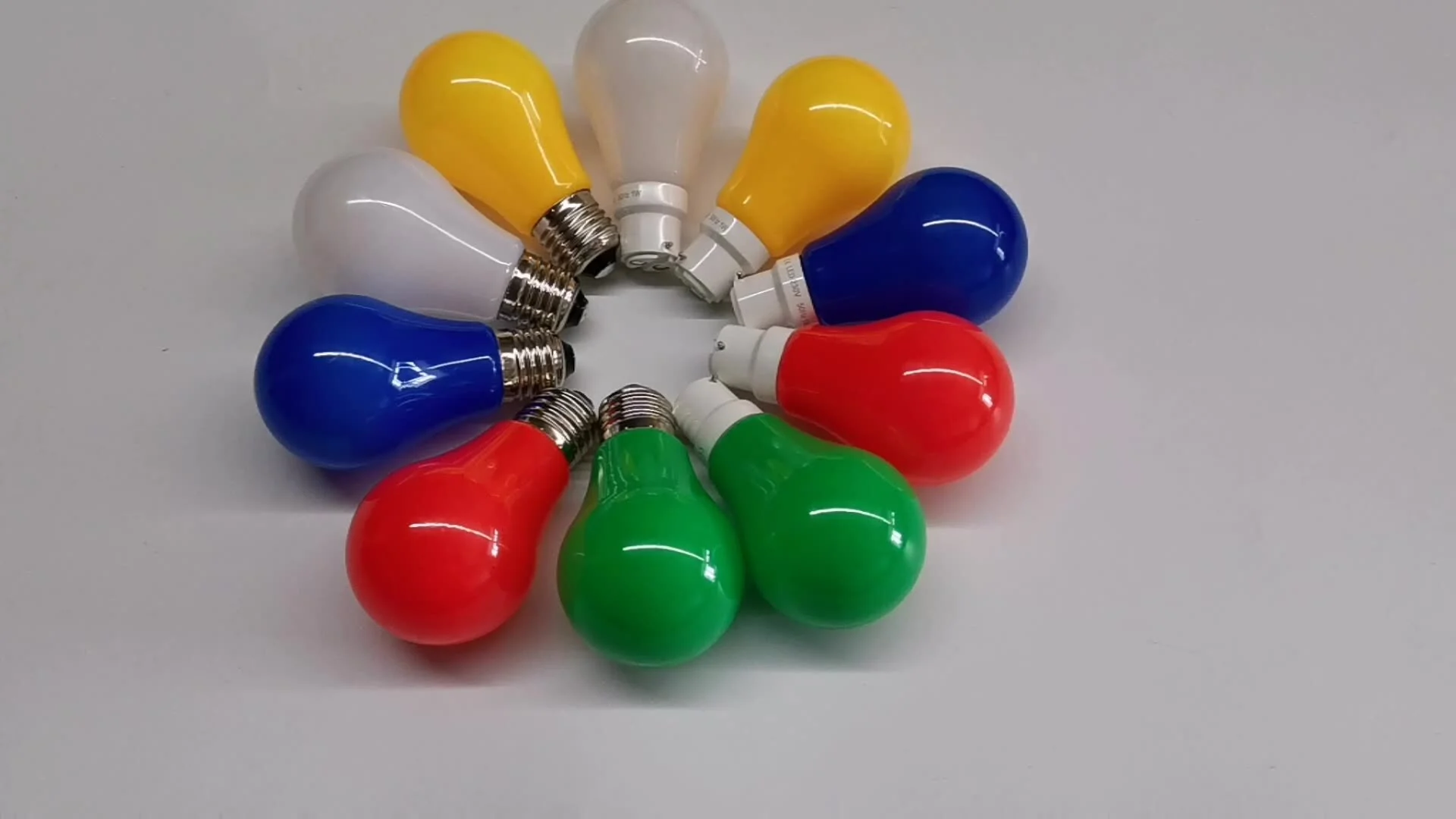 WENDA - 屋外ガーデンパーティーライト A60 LED 電球 E27 B22 プラスチック LED 電球 E27 カラー a60 LED 電球 1