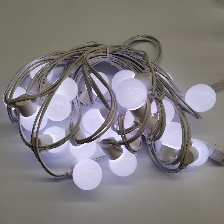 WENDA - Luces de festón Luces de cadena Cambio de colores RGB Al aire libre Para fiesta Decoración de boda Navidad G45 Globo Alambre de goma 10m 220V 40 G45 Luz de cadena 24