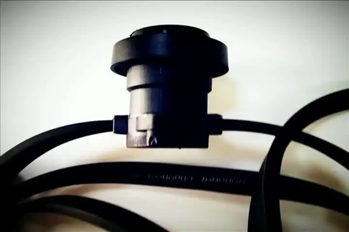 Maßgeschneiderte IP65 E27 B22 Flachbandleuchte LED Laufbandleuchte Hersteller aus China | Wenda Deko 1