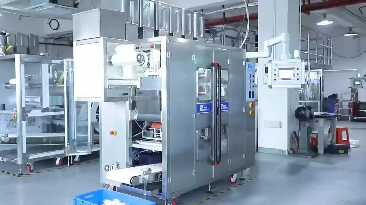 Automatic Water Soluble Film Laundry Detergent Pods Packaging Machines 1