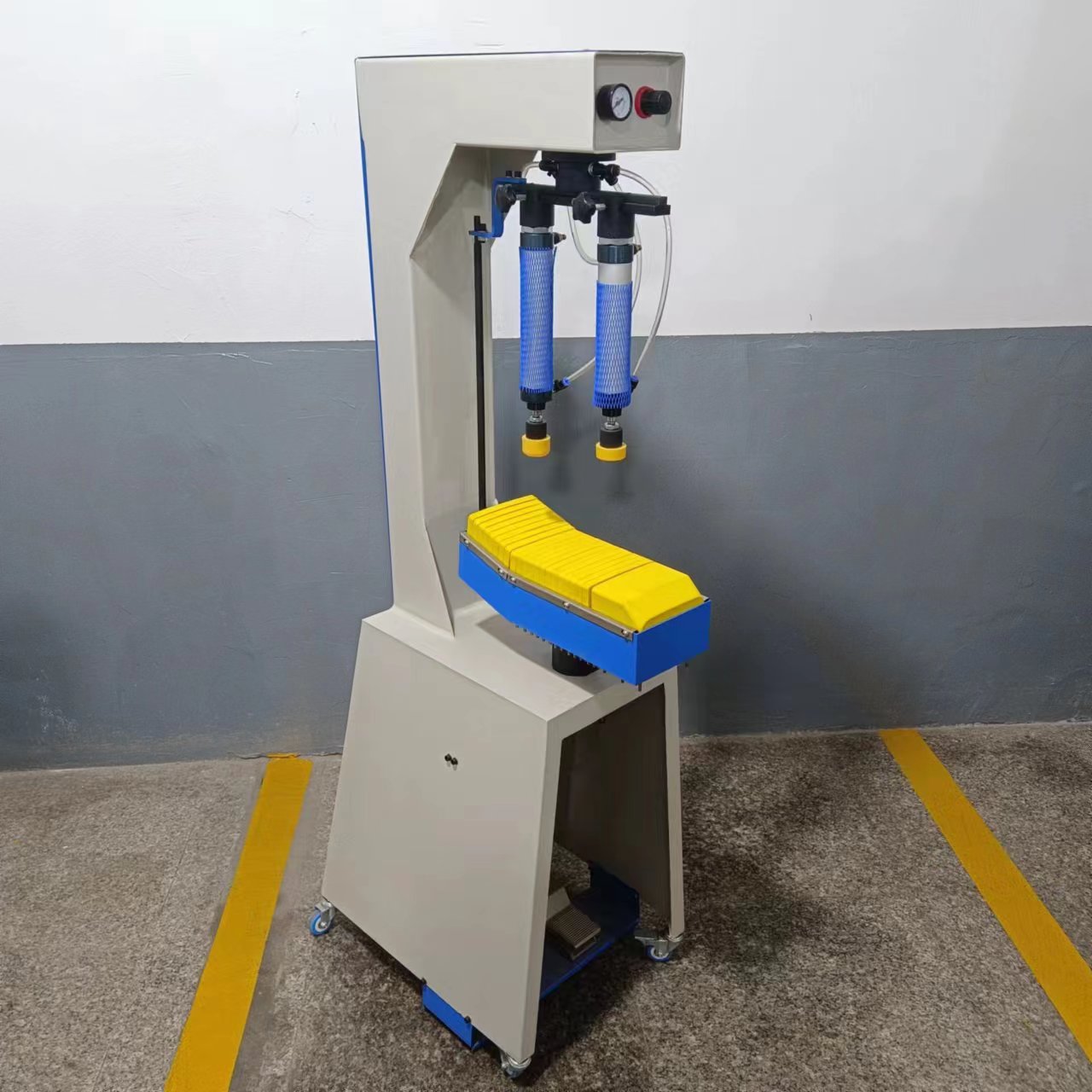 Machine automatique de fabrication de semelles de chaussures à Air, Machine de marquage de lignes supérieures de chaussures, MT-949R 4