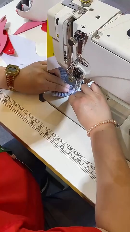 Physical display of the effect of stitching machine use