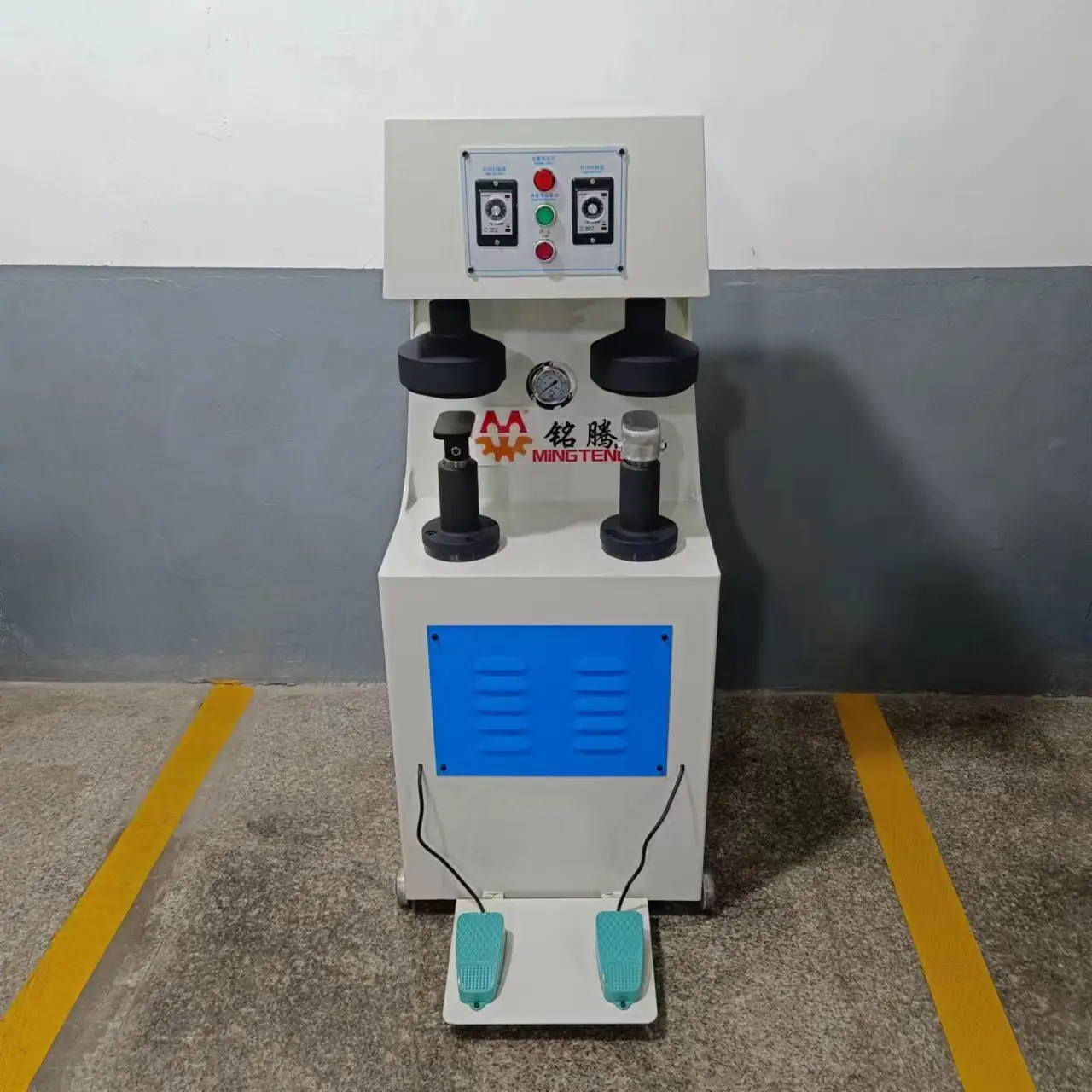 Mingteng Machine Plastic Slipper Making Machine with Good Price 3