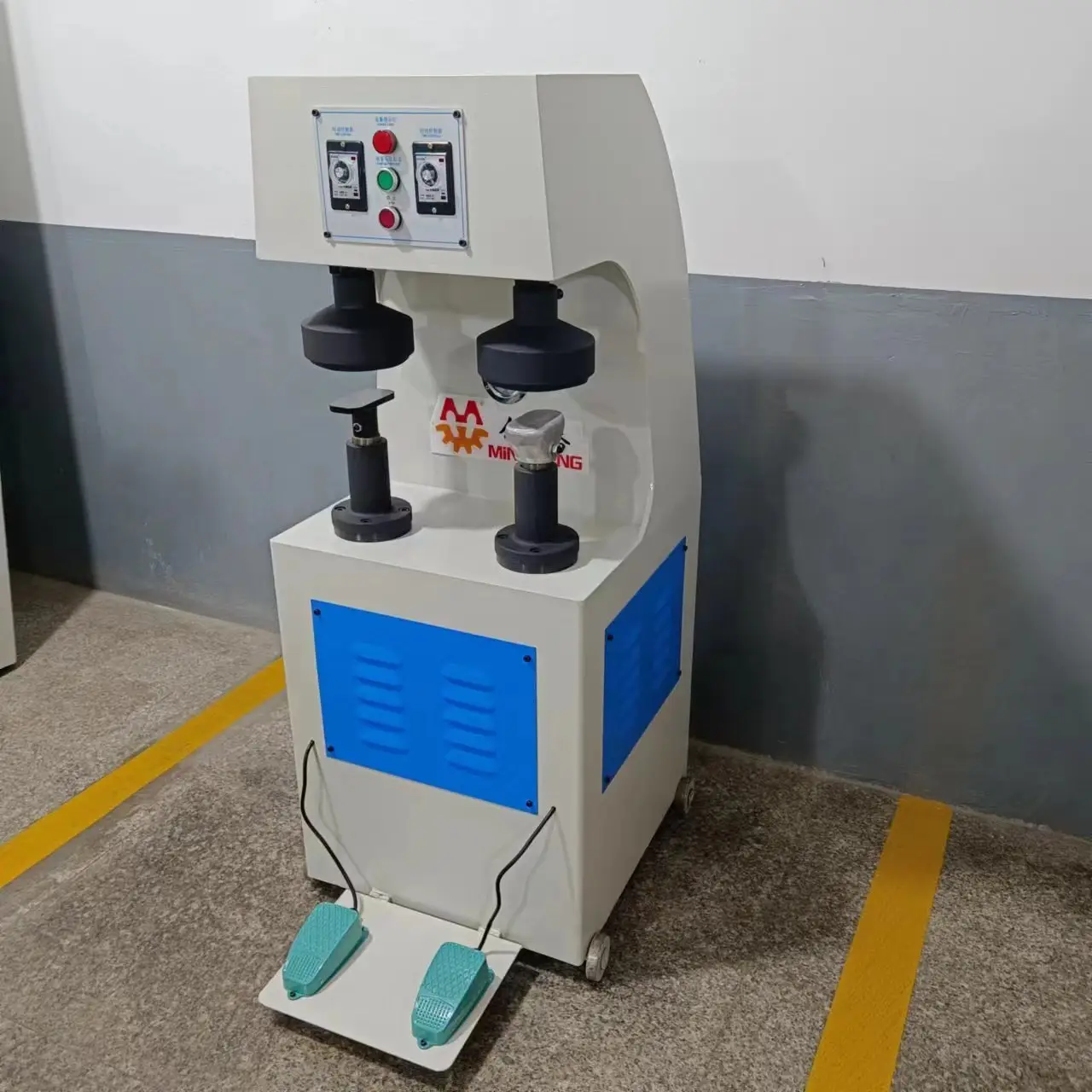 Mingteng Machine Plastic Slipper Making Machine with Good Price 4