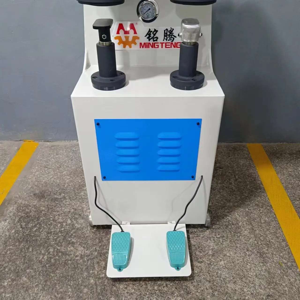 Mingteng Machine Plastic Slipper Making Machine with Good Price 8
