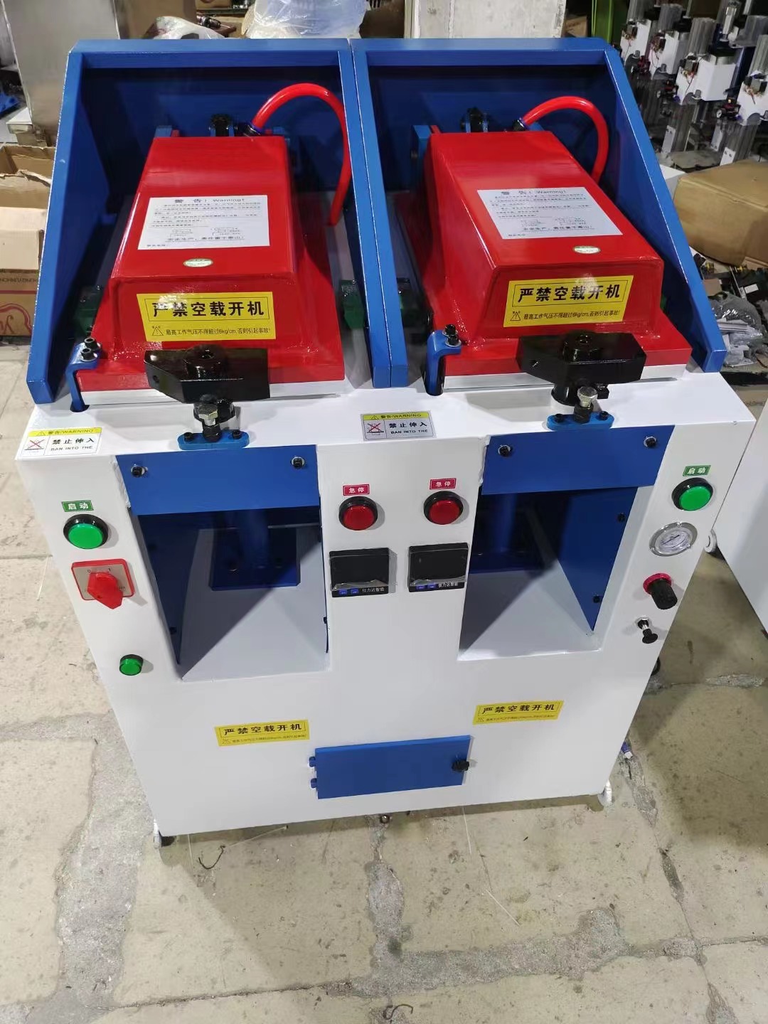 MT-2006 ماكينة ضغط النعل الأوتوماتيكية ذات الرأس المزدوج ماكينة ربط الأزرار تعمل برؤوس مزدوجة 5