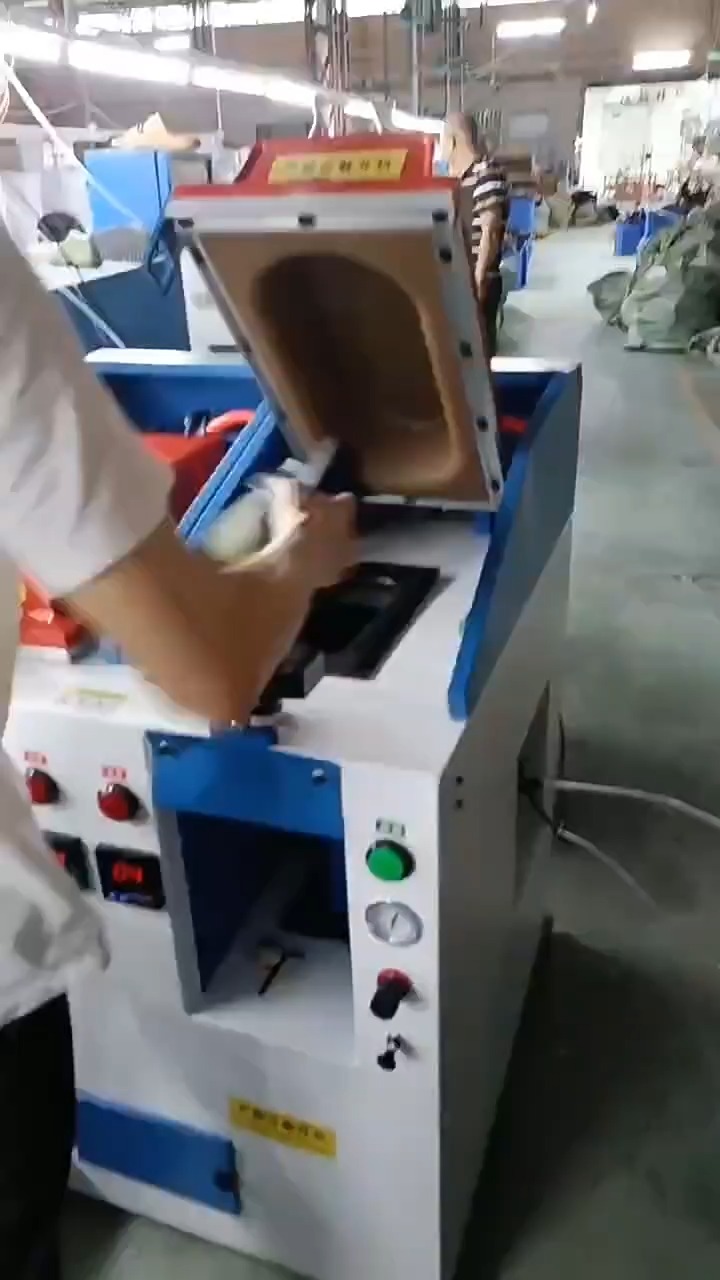 MT-2006 ماكينة ضغط النعل الأوتوماتيكية ذات الرأس المزدوج ماكينة ربط الأزرار تعمل برؤوس مزدوجة 1