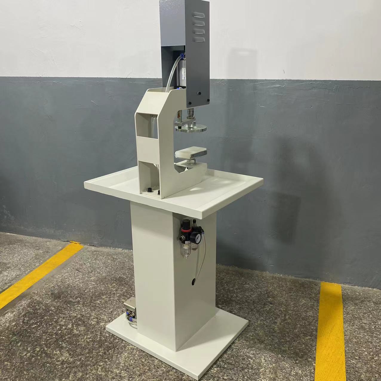 MT-635 High Efficient Hot Sale Semi Automatic Shoe Upper Pneumatic Manual Hole Punching Press Machine 4