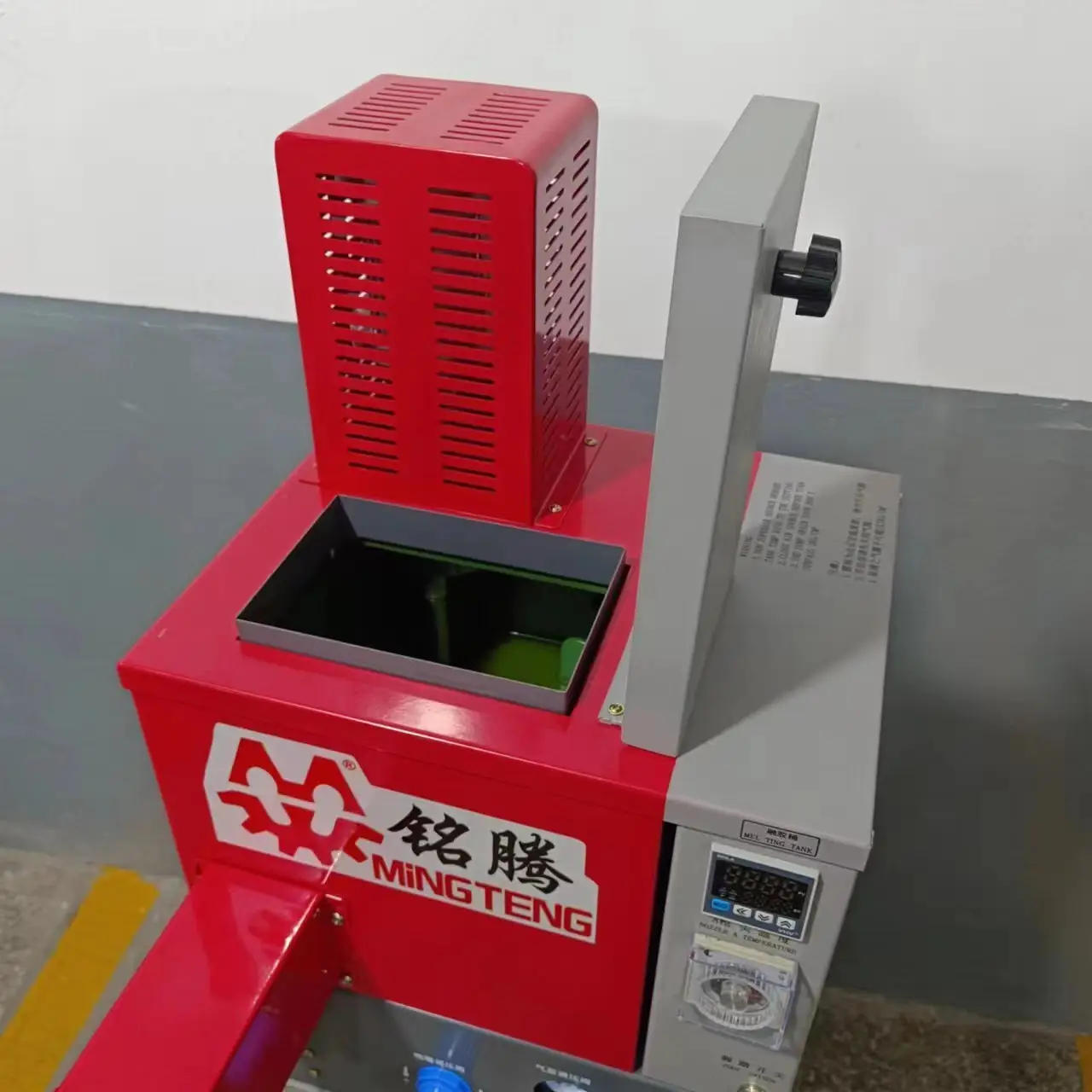 Bulk Shoe Making Machine for Sale 7