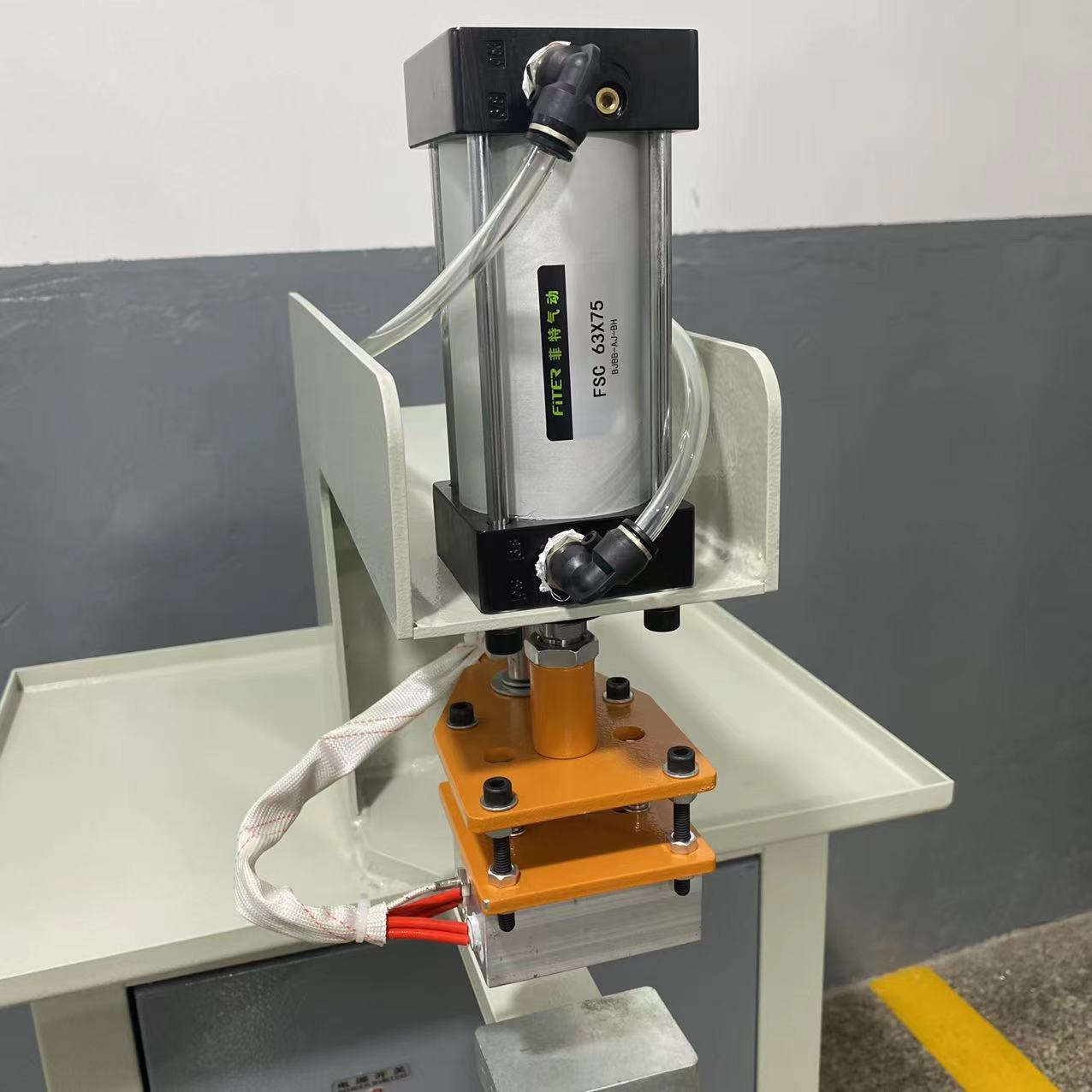 MT-637 Automatic Single Station Machine Trademark Printing Machine 5