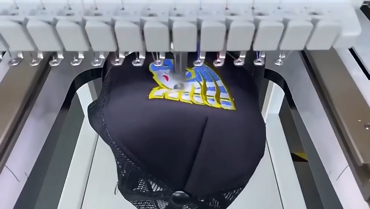 MT-1200 Máquina de coser de bordado inteligente, automática, digital, de alta velocidad, 12 agujas 1