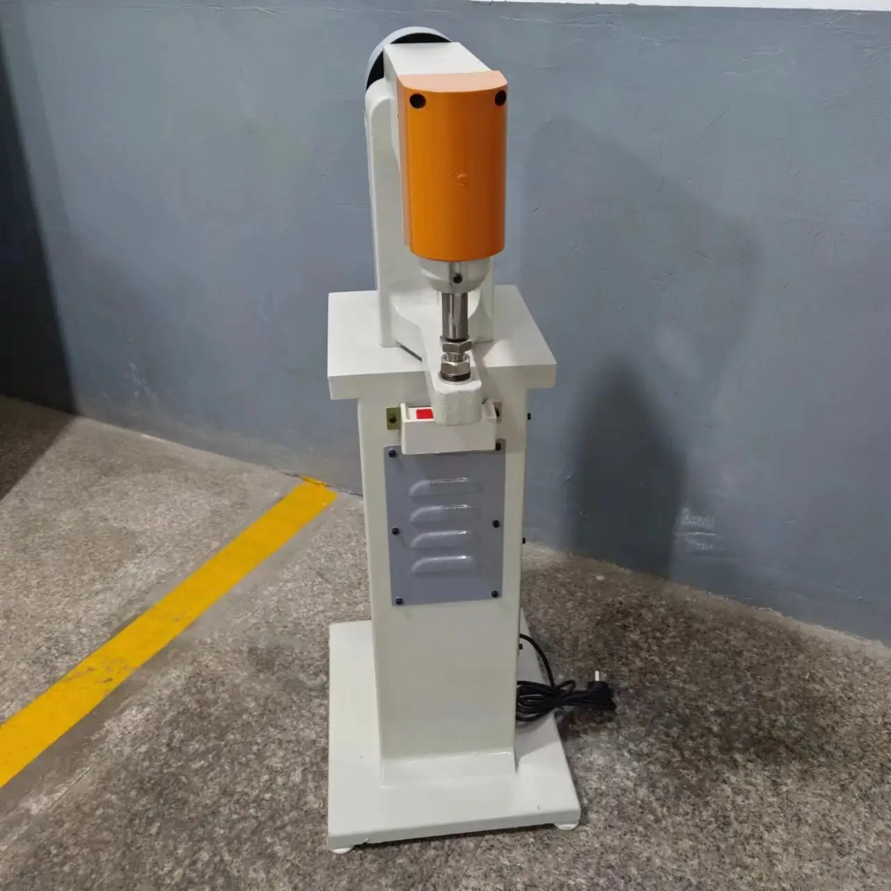 Cheapest Non Woven Shoe Cover Making Machine for Sale 3