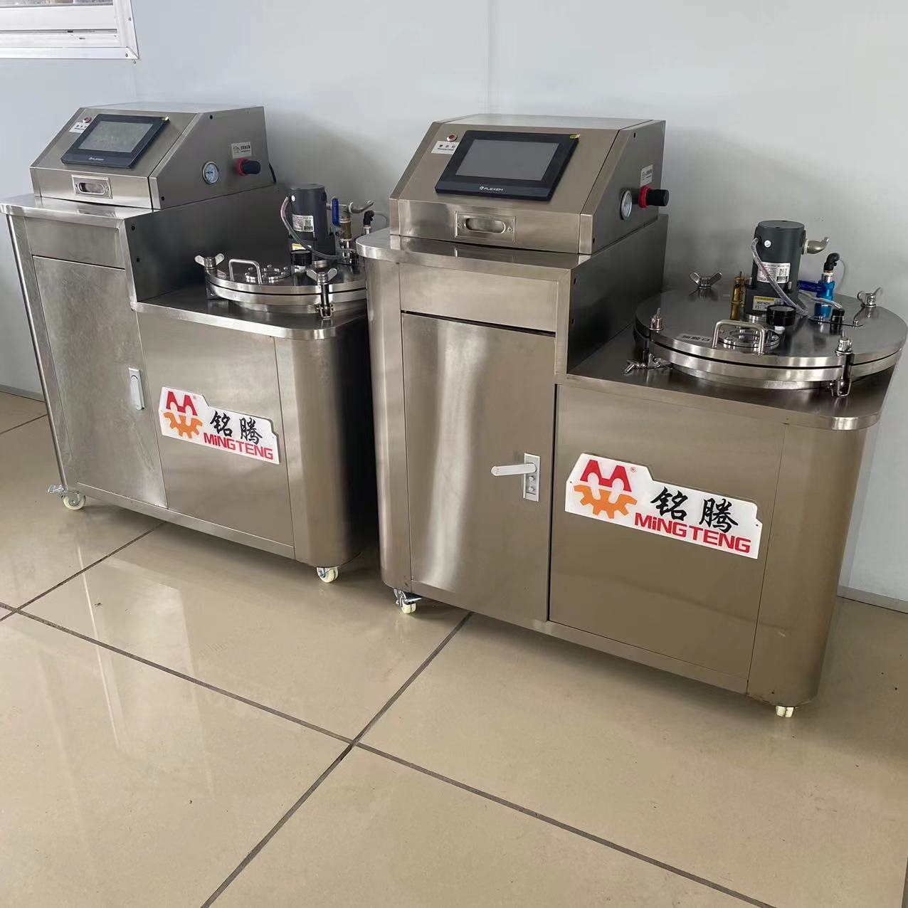 MT-213 Fully automatic can type water-based adhesive brushing machine, brush pneumatic Pu leather pasting machine 4