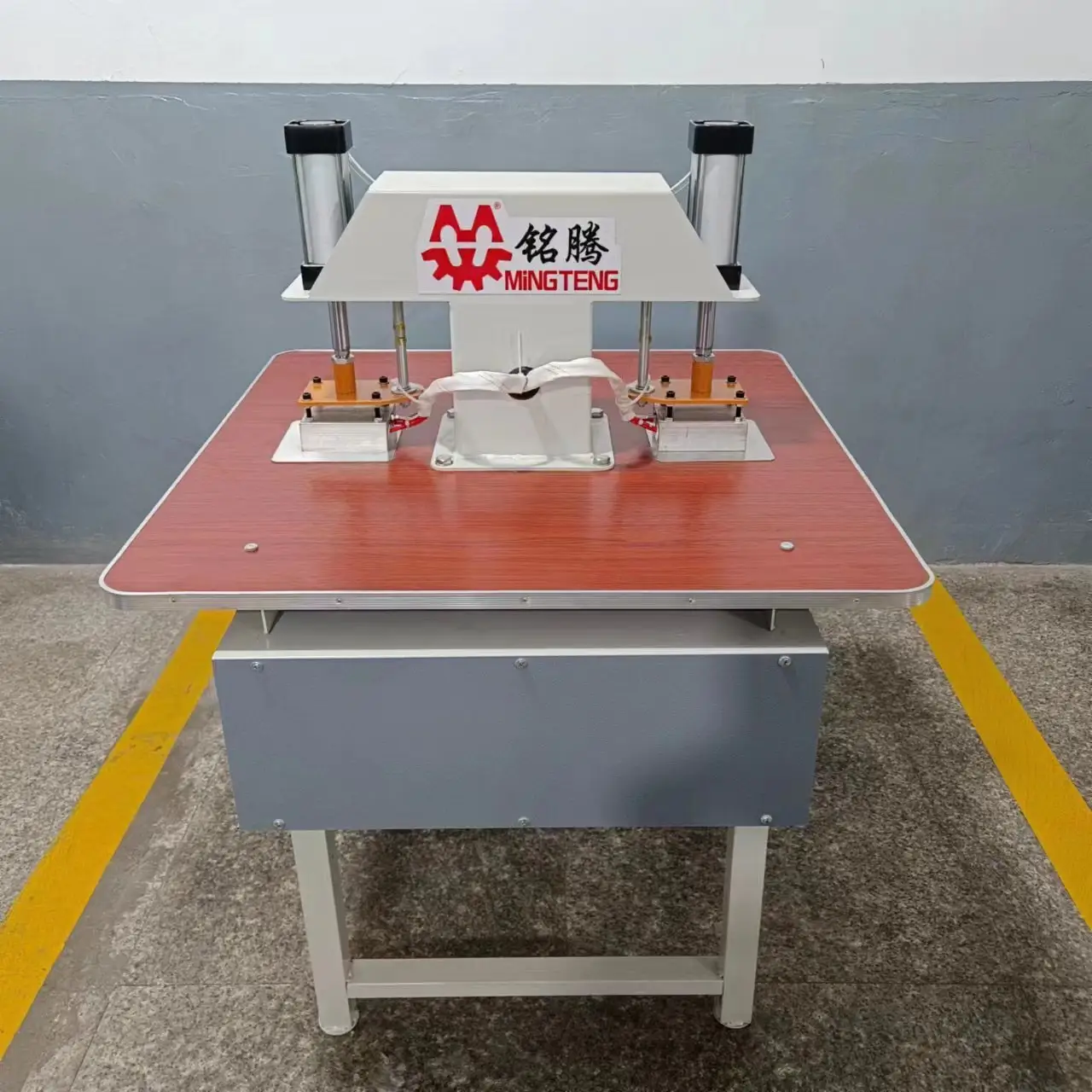 For Sale Slipper Shoe Making Machine by Mingteng Machine 3