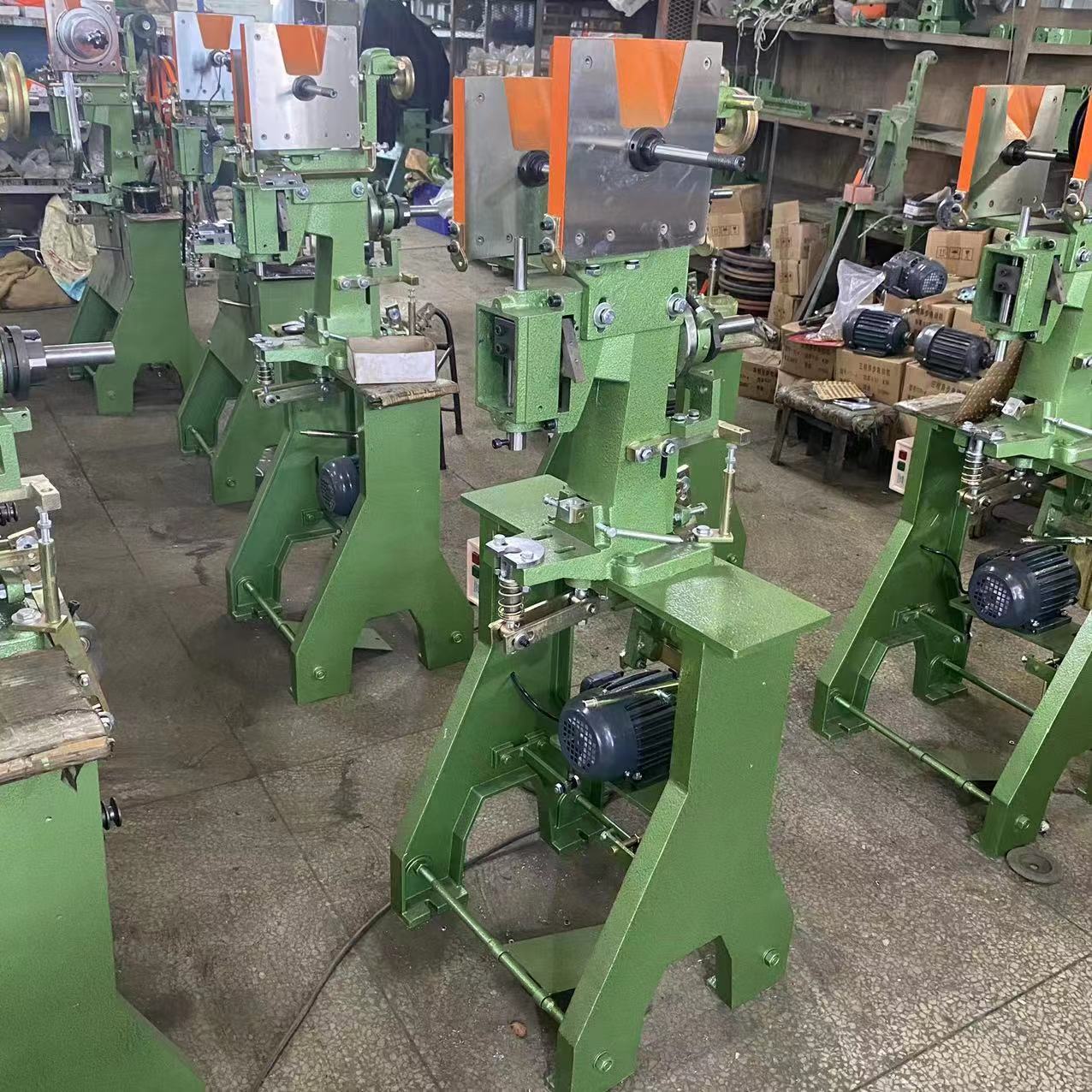 ماكينة تثبيت الأحذية الأوتوماتيكية ذات الجانب الفردي والمزدوج MT-160 / آلة التثبيت ذات الرأس المزدوج 5
