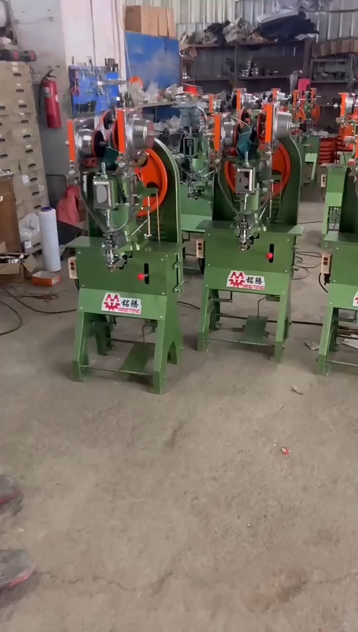 ماكينة تثبيت الأحذية الأوتوماتيكية ذات الجانب الفردي والمزدوج MT-160 / آلة التثبيت ذات الرأس المزدوج 1