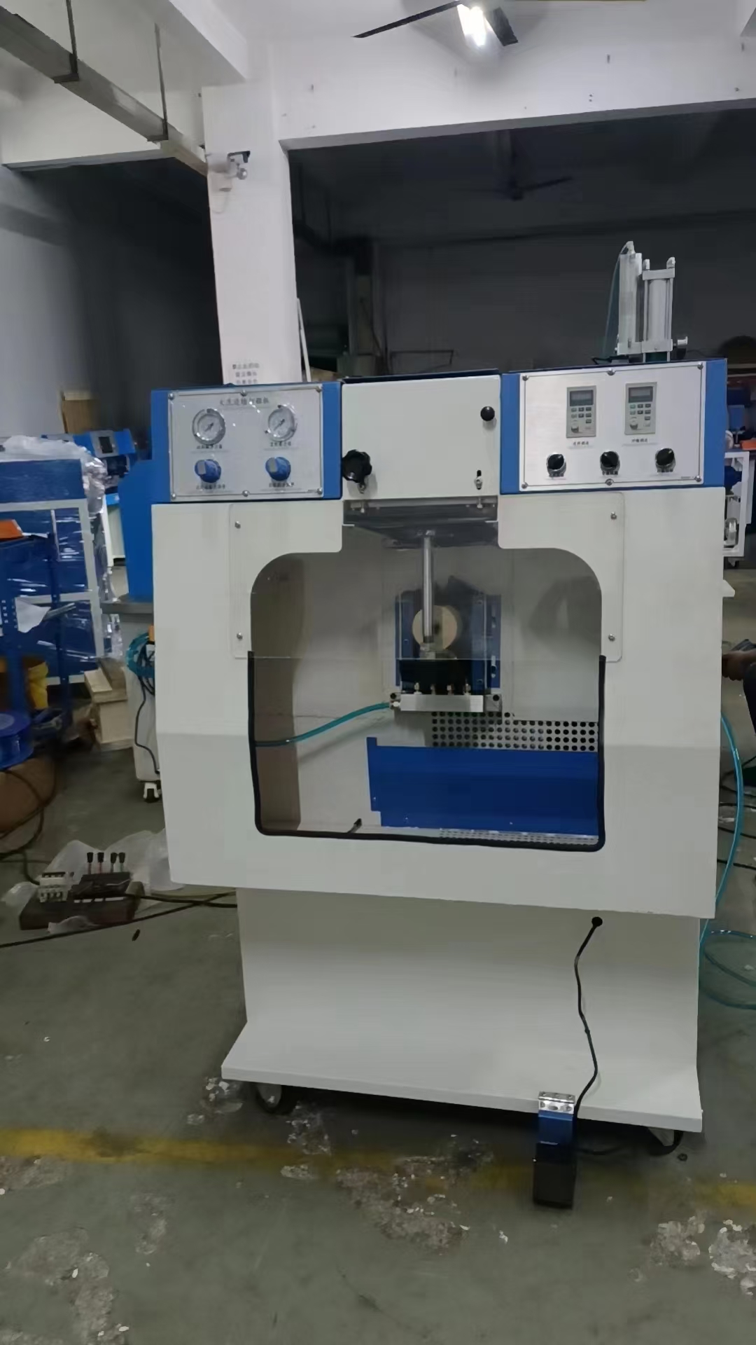 MT-8832E High Quality Low Noise Seated Type Single-side Ronghing Machine With Dust Exhaust Shoe Polishing Machine 5